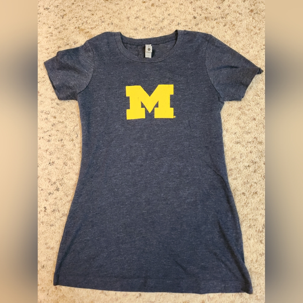 Womens Michigan state shirt, size small